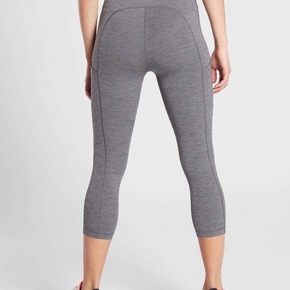 Athleta Ultimate Stash Pocket Capri - Picture 2 of 10